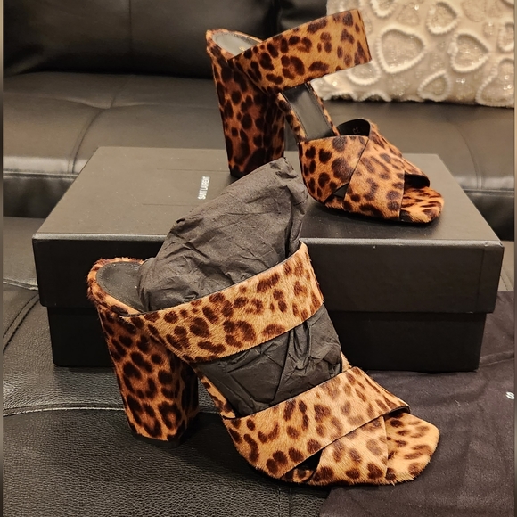 Saint Lauren Oak 100 Pony Spots Mule Sandal Leopard Print Mule 4\